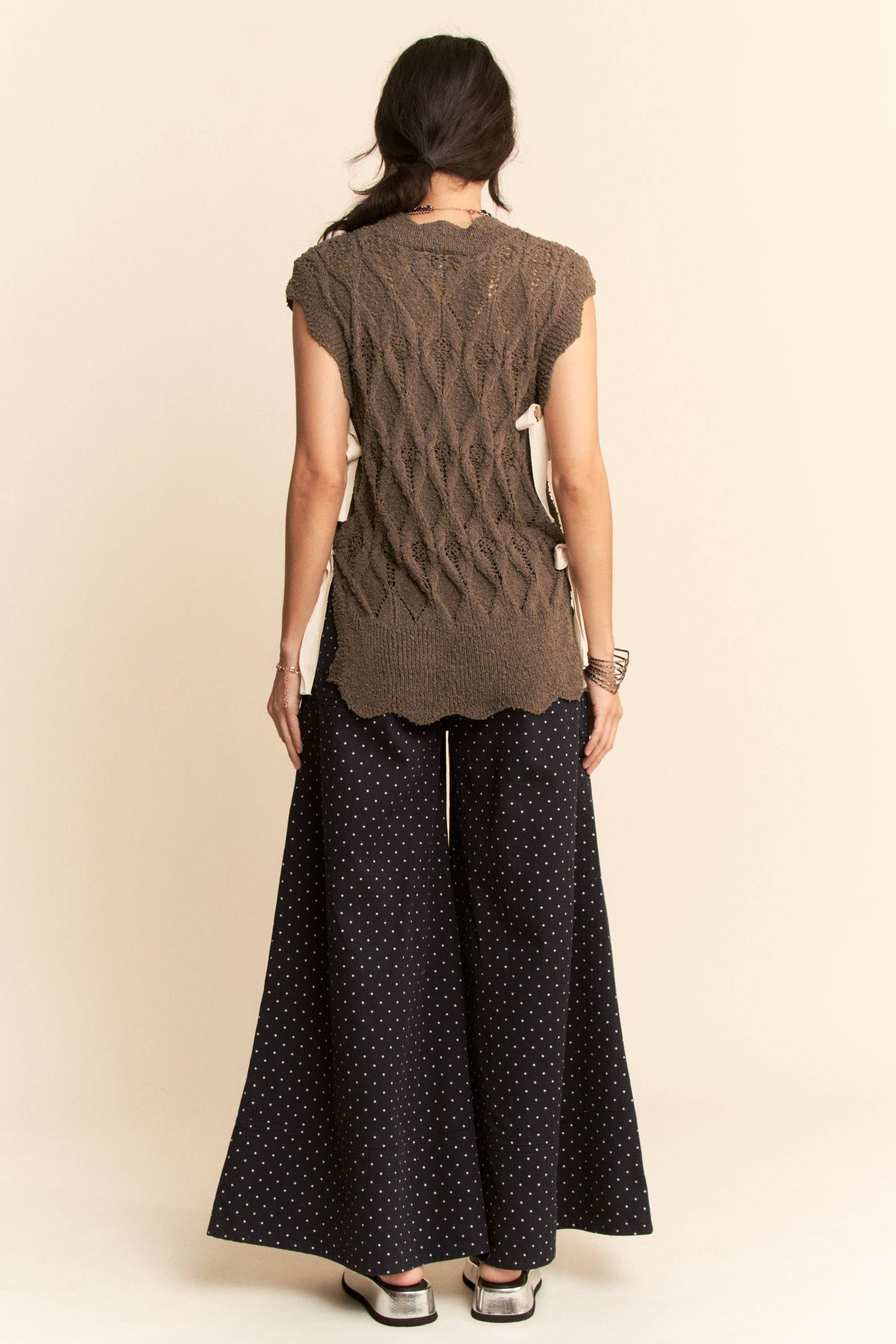 RIBBON BOW TIES SCALLOPED TRIM KNIT SEMI CROP TOP