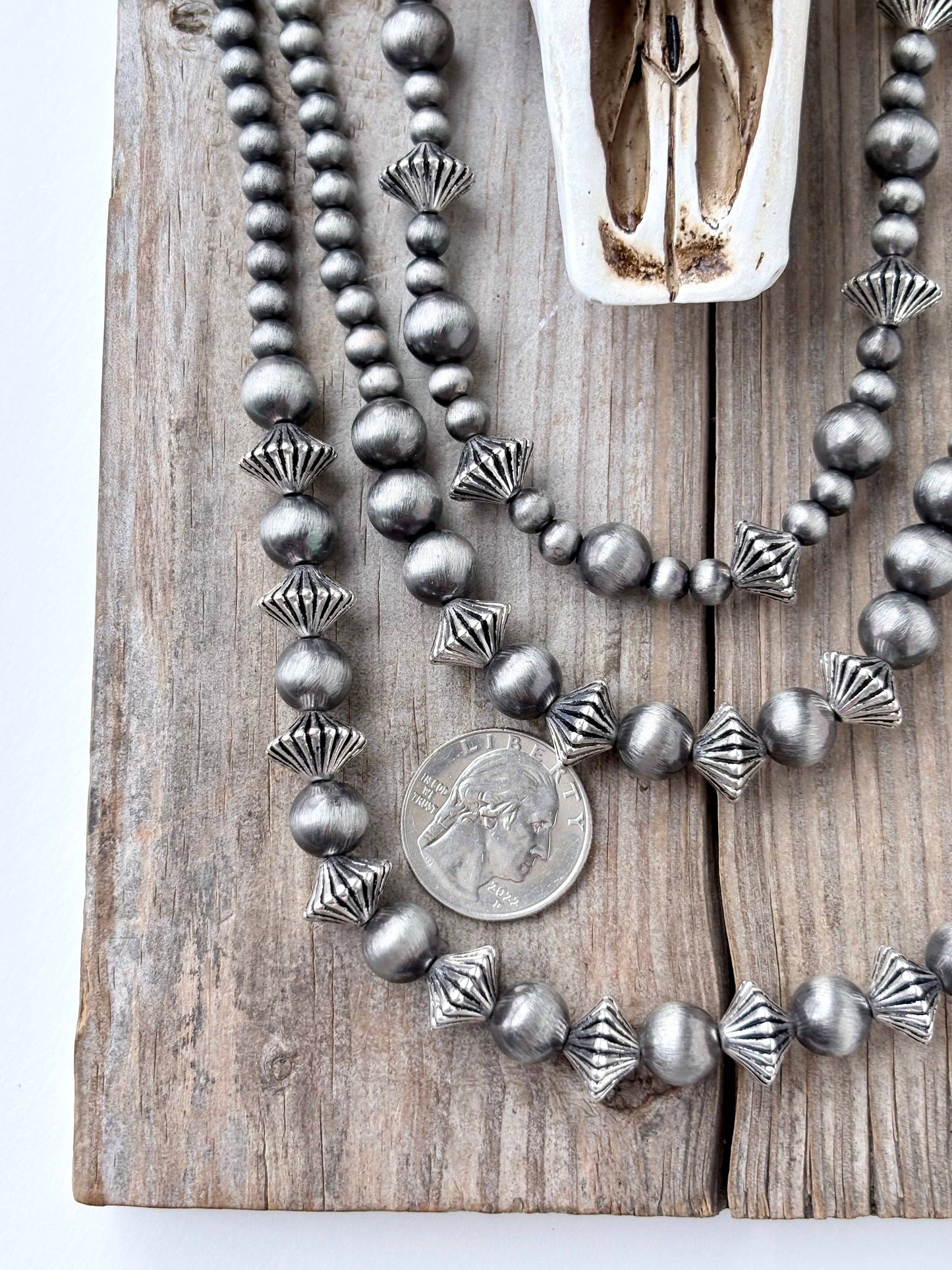 3pc Western Style Navajo Pearl Bead Necklace Set: Silver