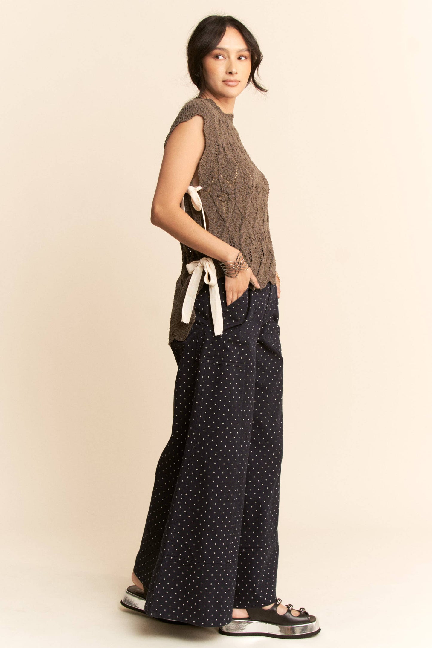 RIBBON BOW TIES SCALLOPED TRIM KNIT SEMI CROP TOP