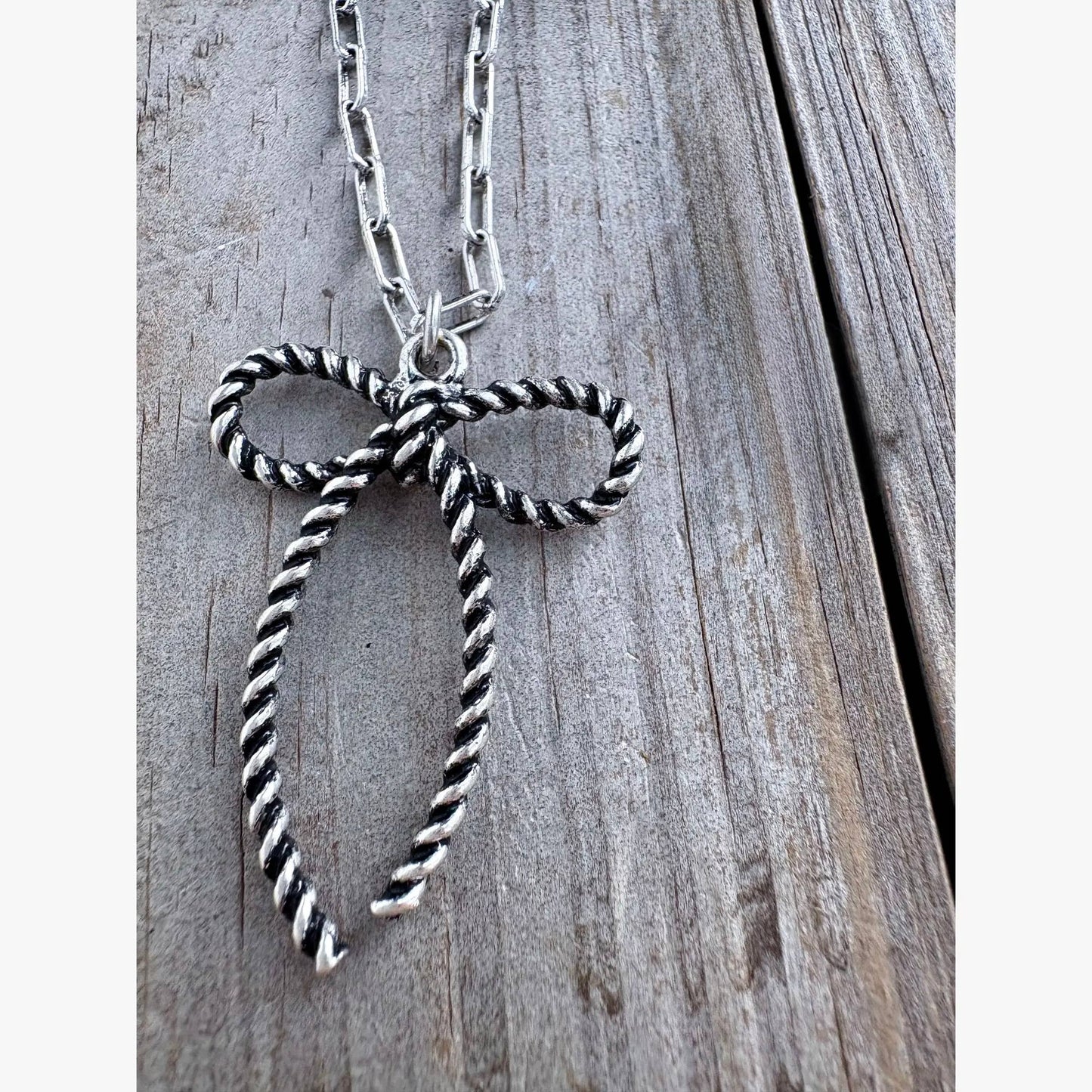 Western Style Coquette Bow, Ribbon Pendant Chain Necklace