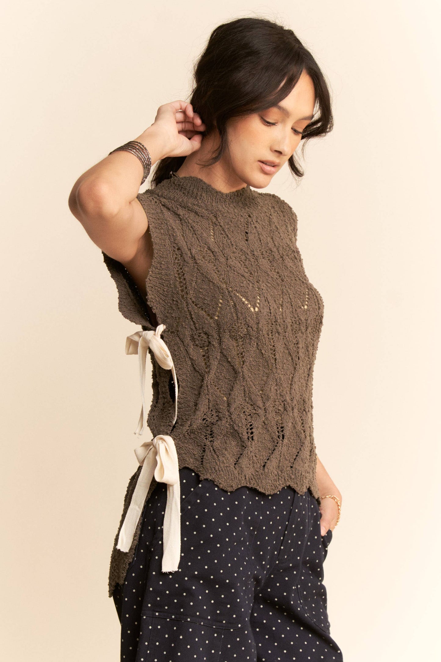 RIBBON BOW TIES SCALLOPED TRIM KNIT SEMI CROP TOP
