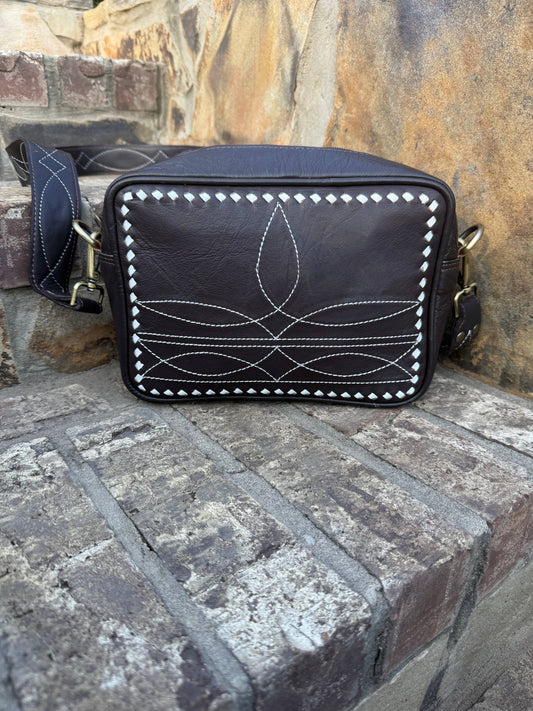 Boot Stitch Leather Purse