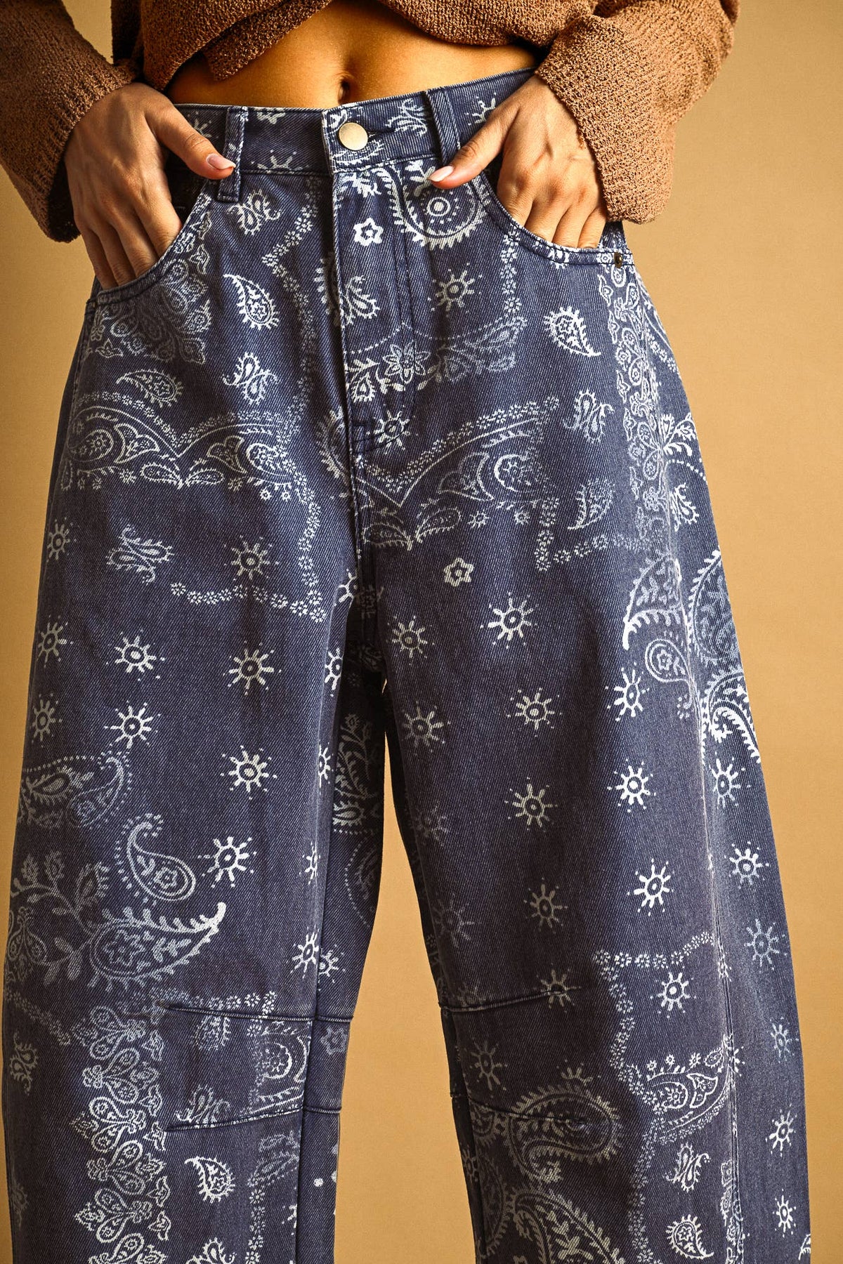 P6317   PAISLEY PRINT WASHED PANTS: BROWN / L