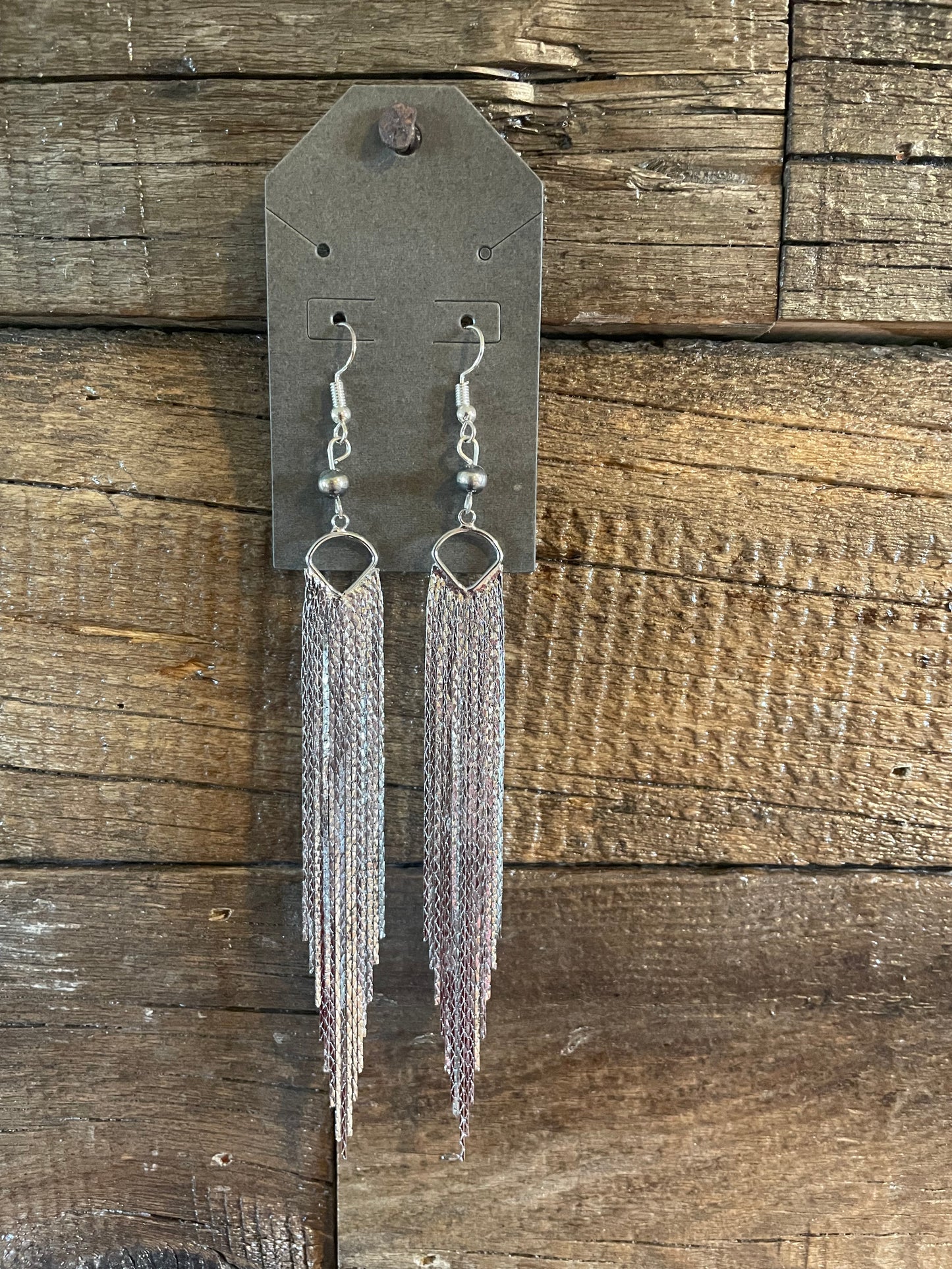 The chic dangle earrings