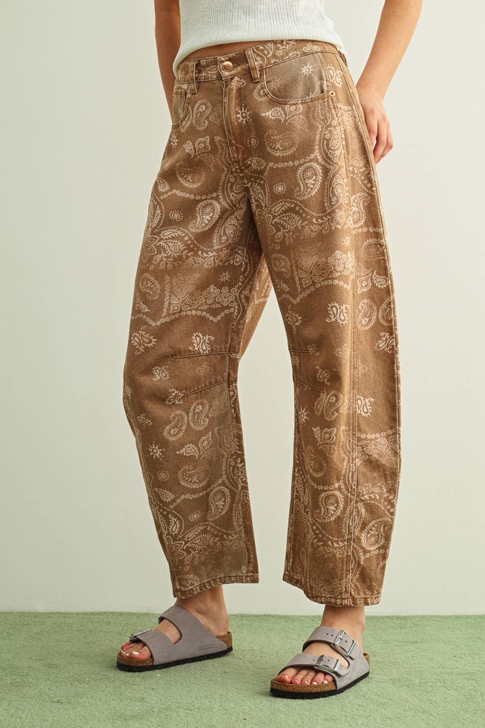 P6317   PAISLEY PRINT WASHED PANTS: BROWN / M