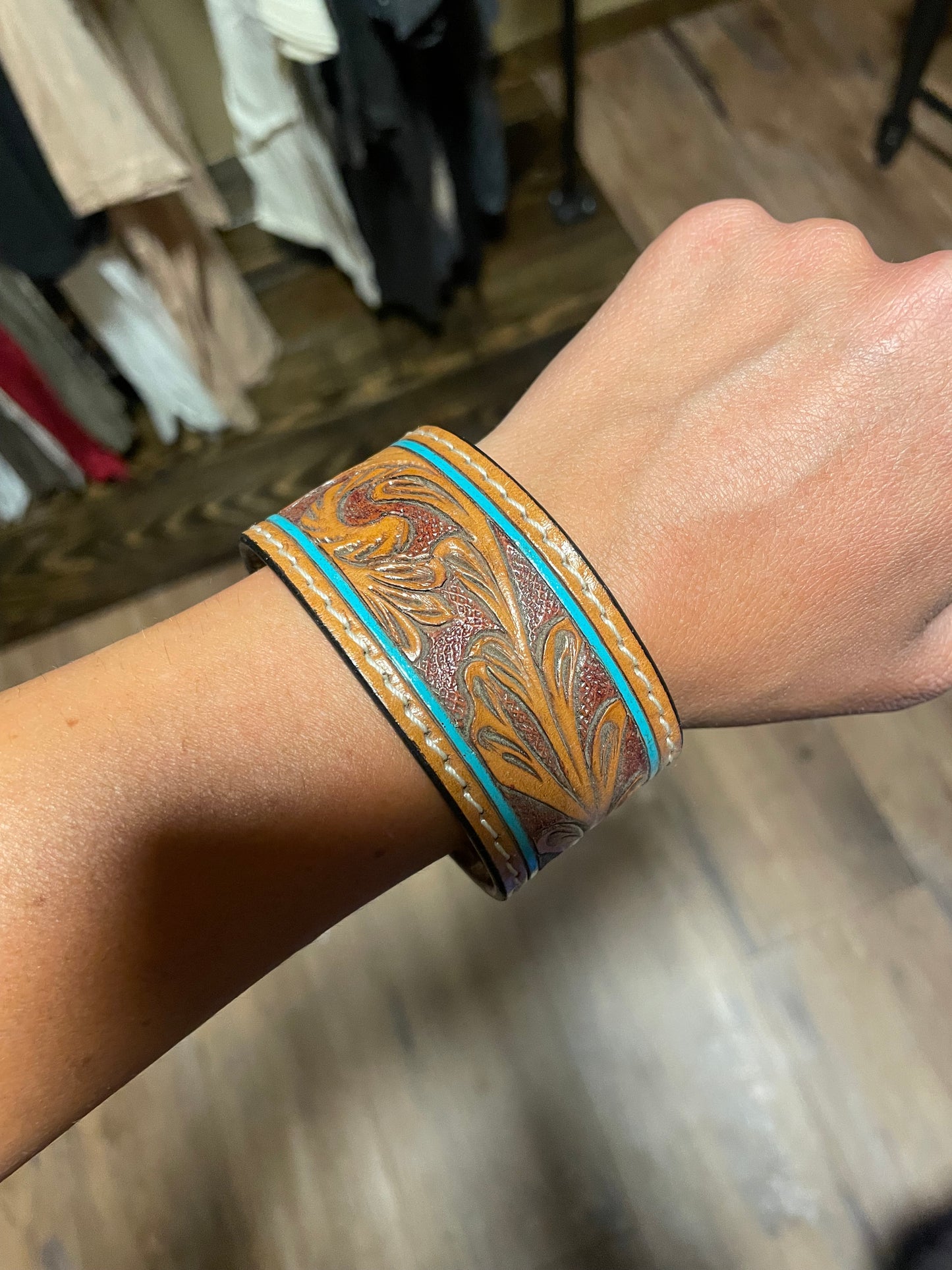 Western leather cuff