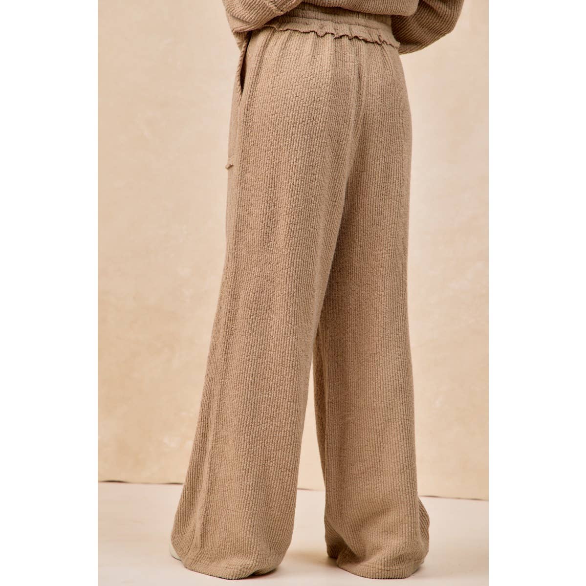 BOUCLE RIB KNIT WIDE PANTS WITH CUT EDGE DETAIL: TAUPE / L