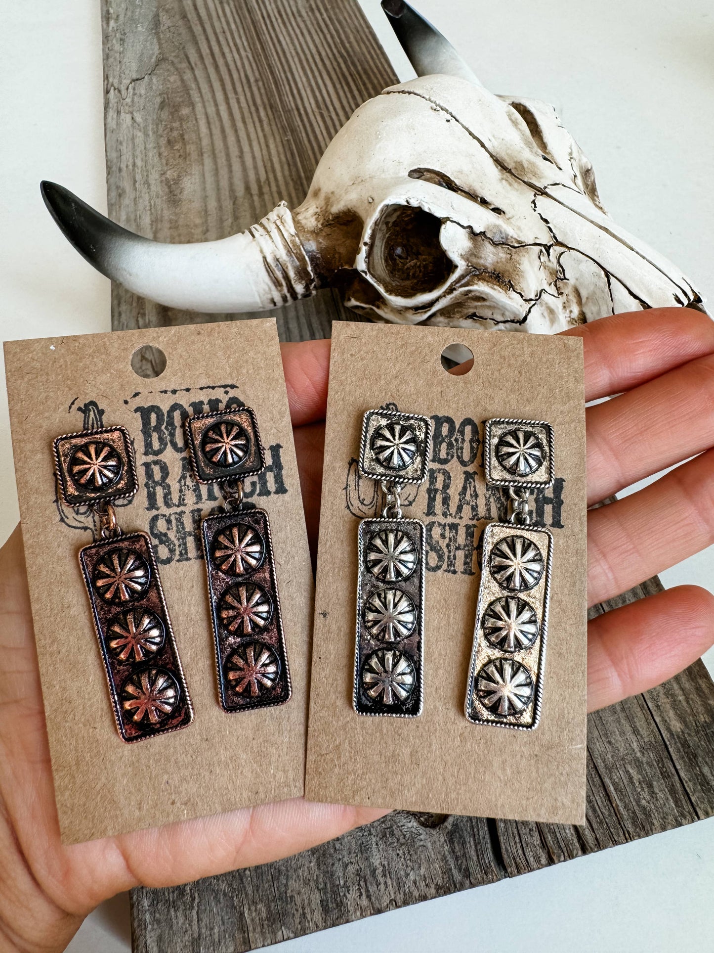 Western Bar Texture Earrings: SILVER