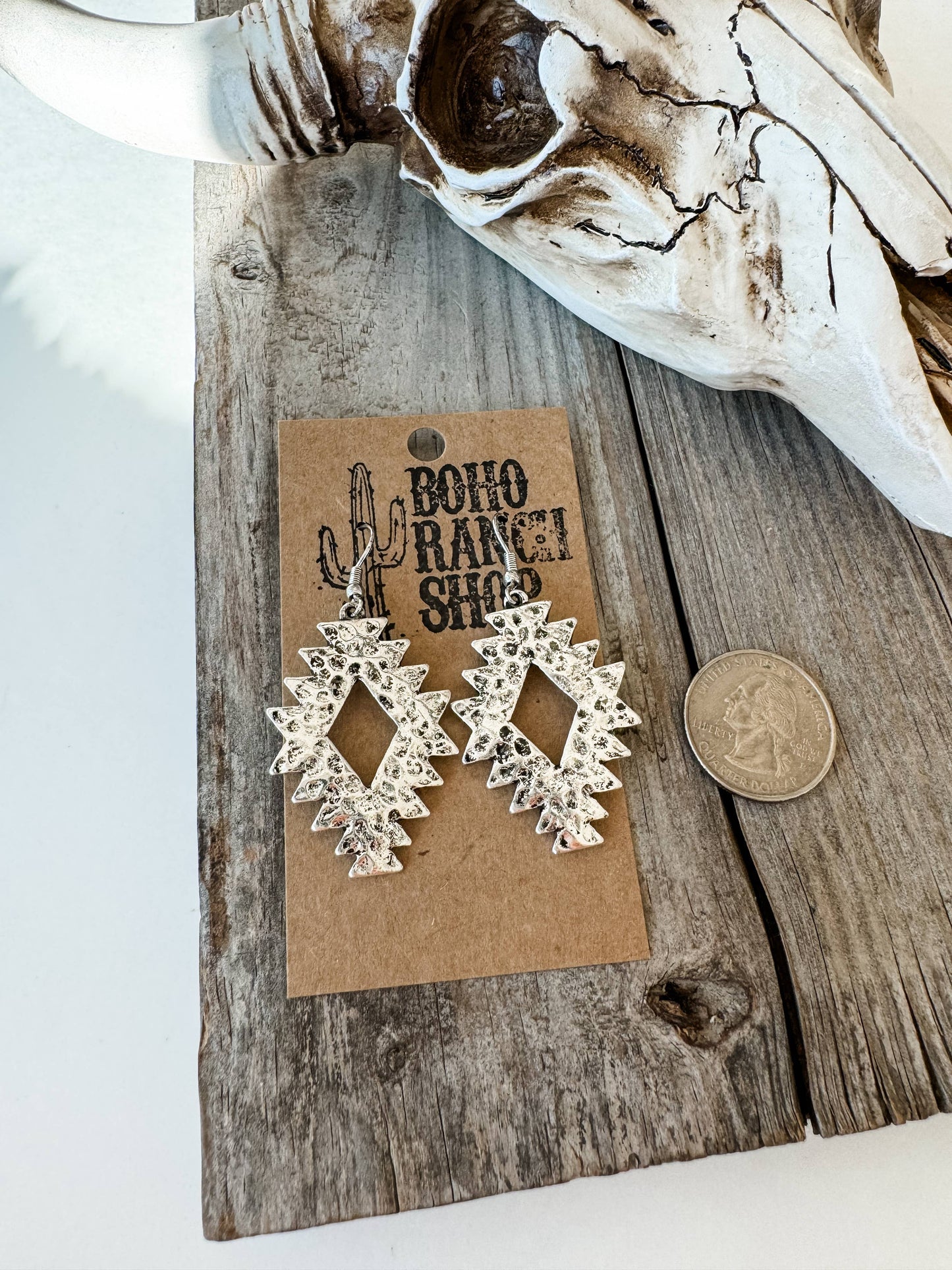 Western Hammered Textured Aztec Dangle Earrings : SILVER