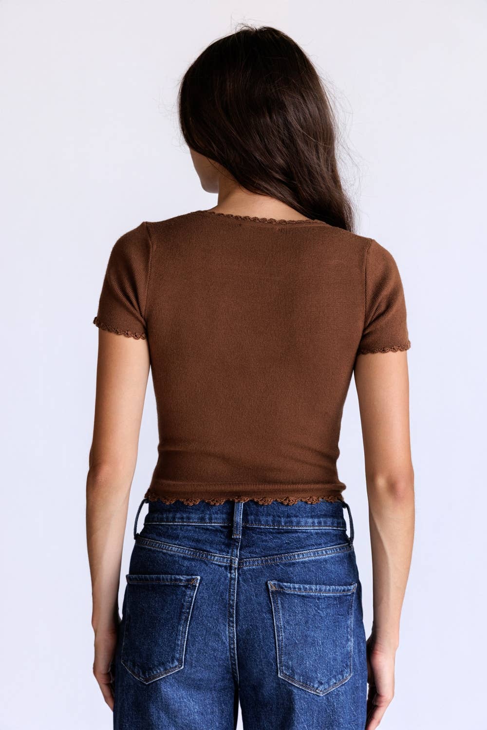 RIBBED KNIT CROP TOP: BROWN