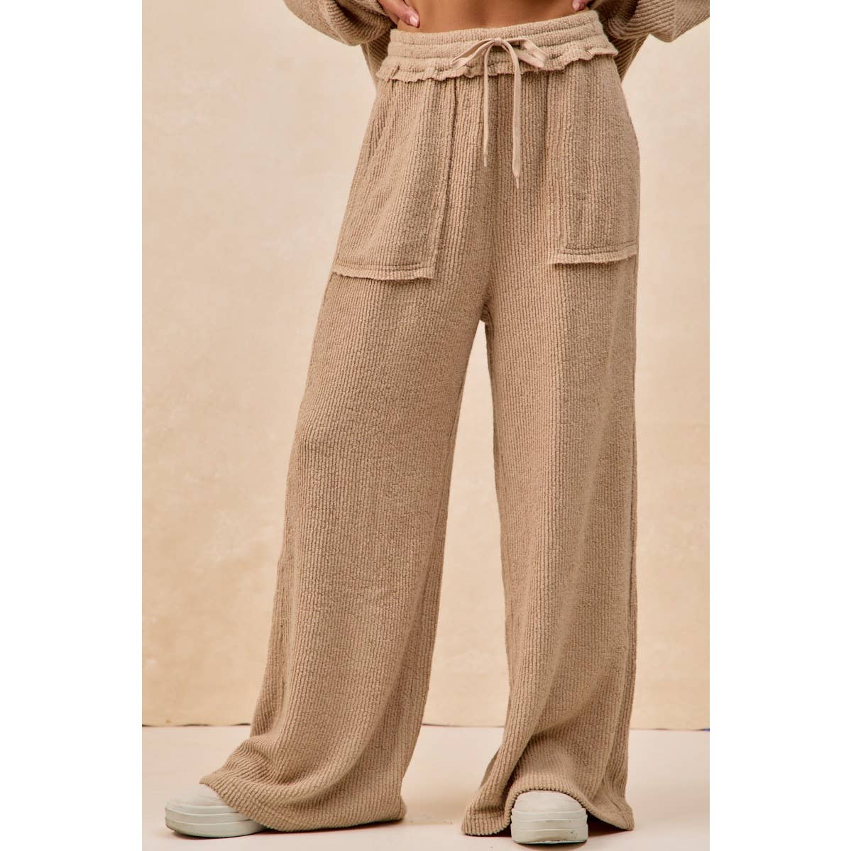 BOUCLE RIB KNIT WIDE PANTS WITH CUT EDGE DETAIL: TAUPE / XL
