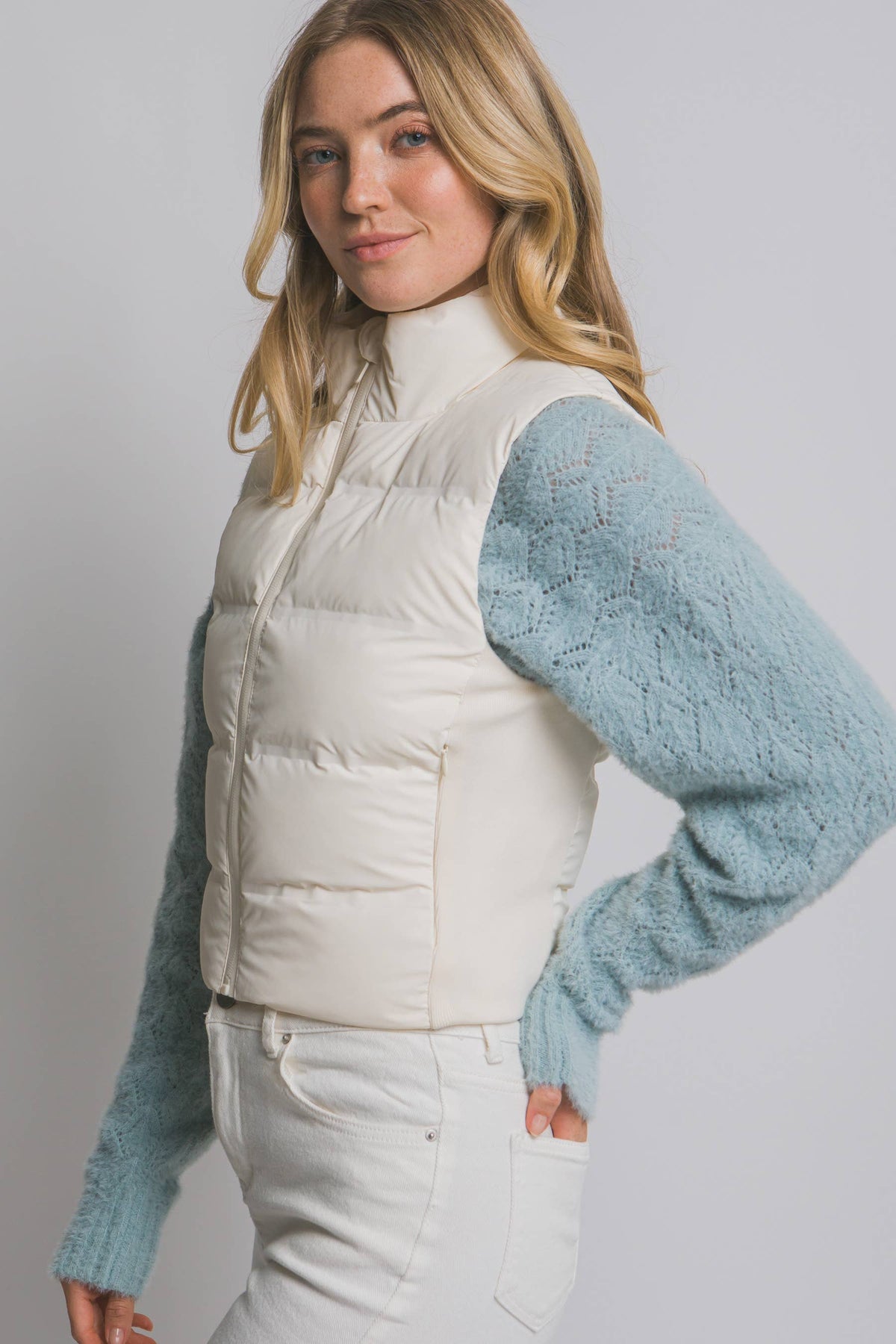 Slim- Fit Zip Down Puffer Vest : ESPRESSO-185901 / S
