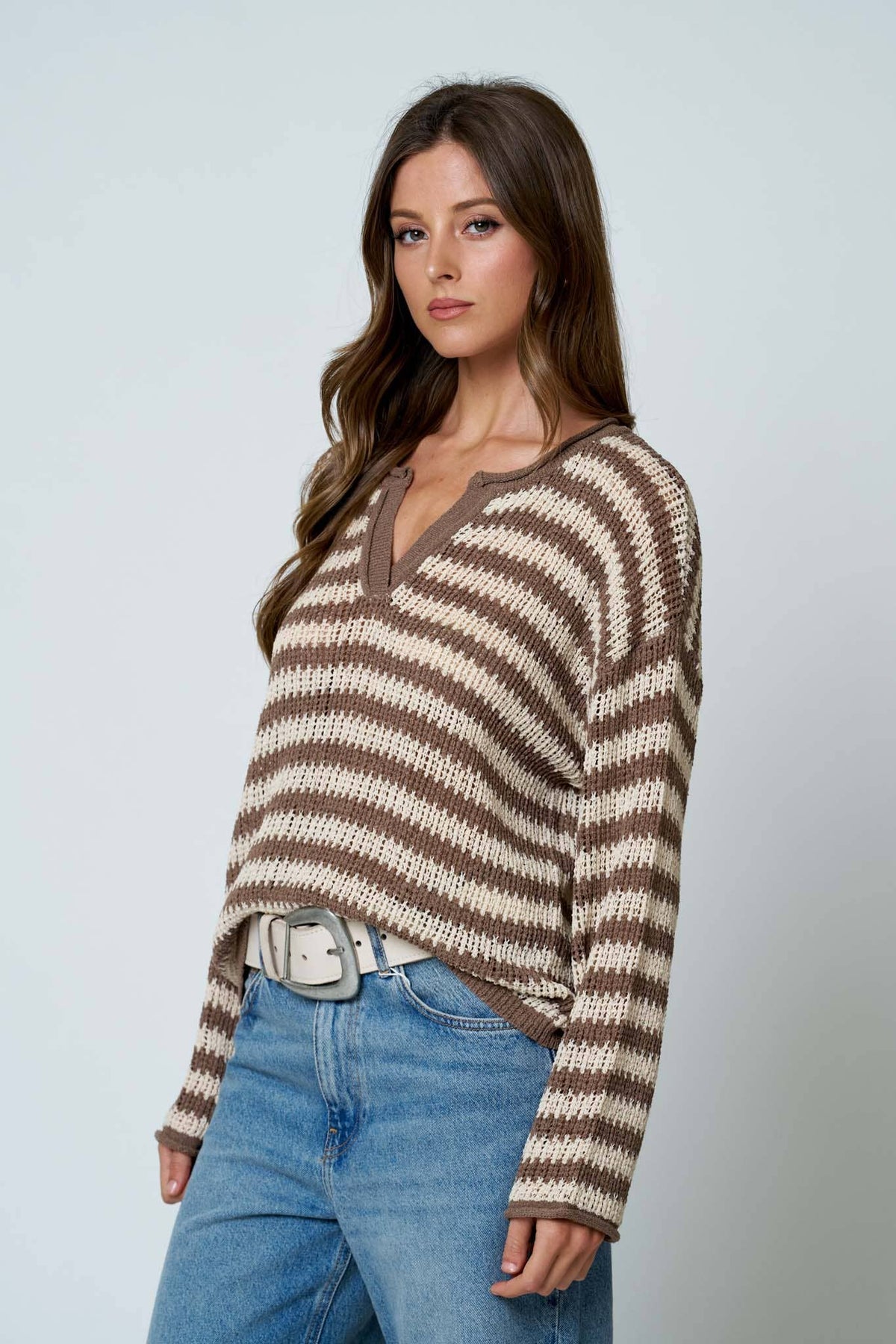 STRIPE RAW EDGE SPLIT NECK SHEER KNIT SWEATER : MOCHA
