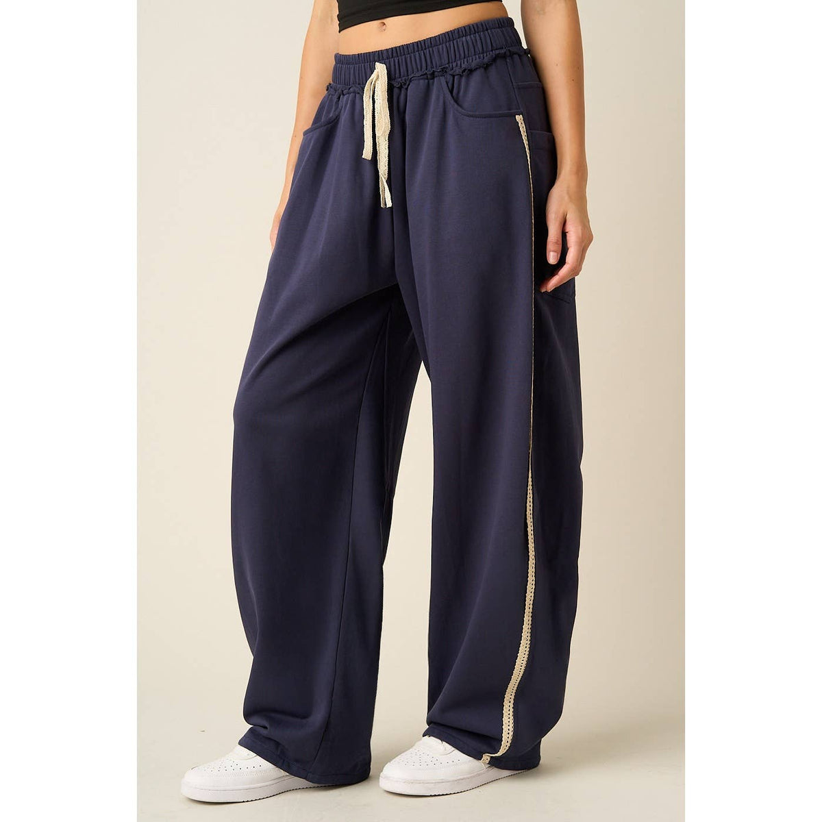 LACE TRIM BARREL LEG DRAWSTRING PANTS: MOCHA MOUSSE / S-M-L(2-2-2)