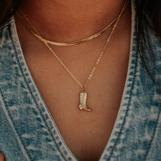 Dolly Boot Necklace: 17.5"