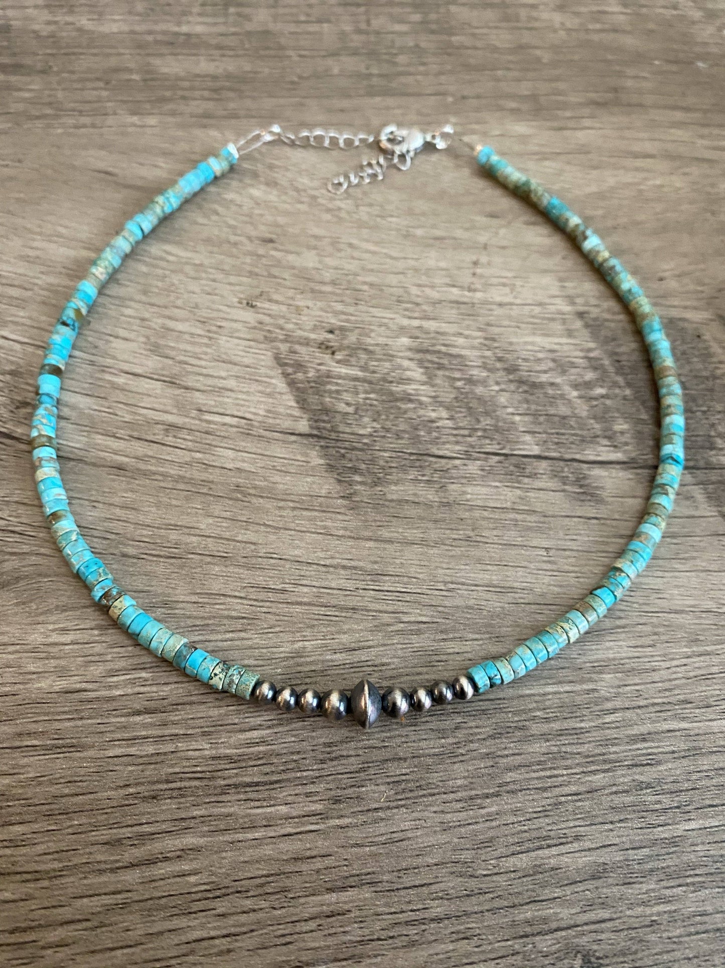 Sterling Silvers Pearls choker with Veracite turquoise