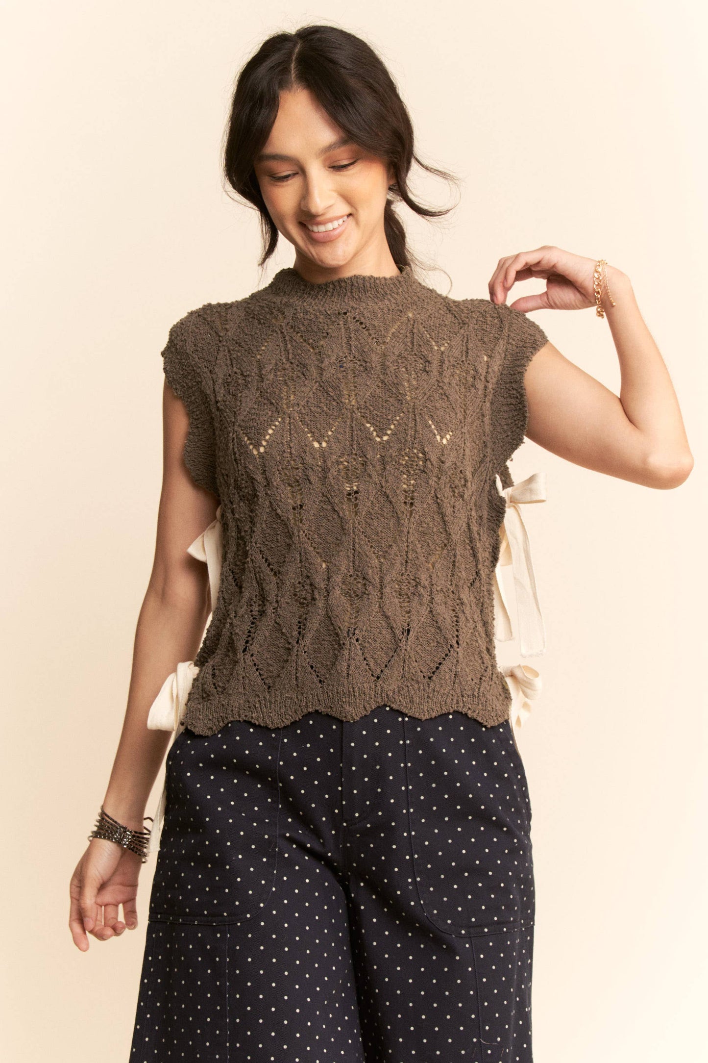 RIBBON BOW TIES SCALLOPED TRIM KNIT SEMI CROP TOP