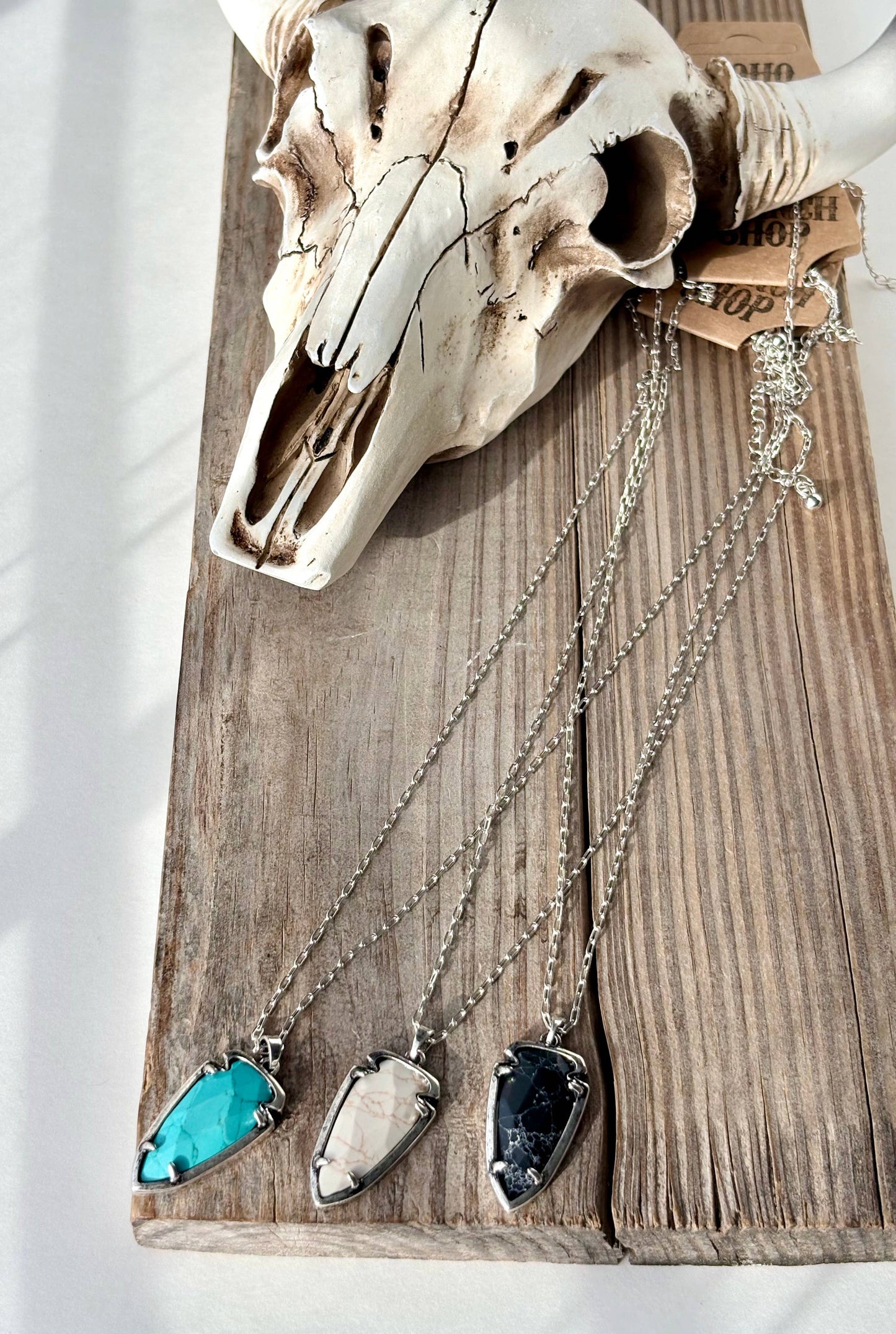 Western Style Arrowhead Turquoise Stone Pendant Necklace: Black