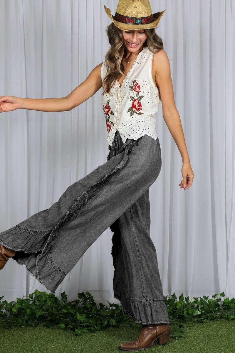 Flared Ruffle Hem Washed Chambray Crop Denim Pants VP83040: Black Denim / S