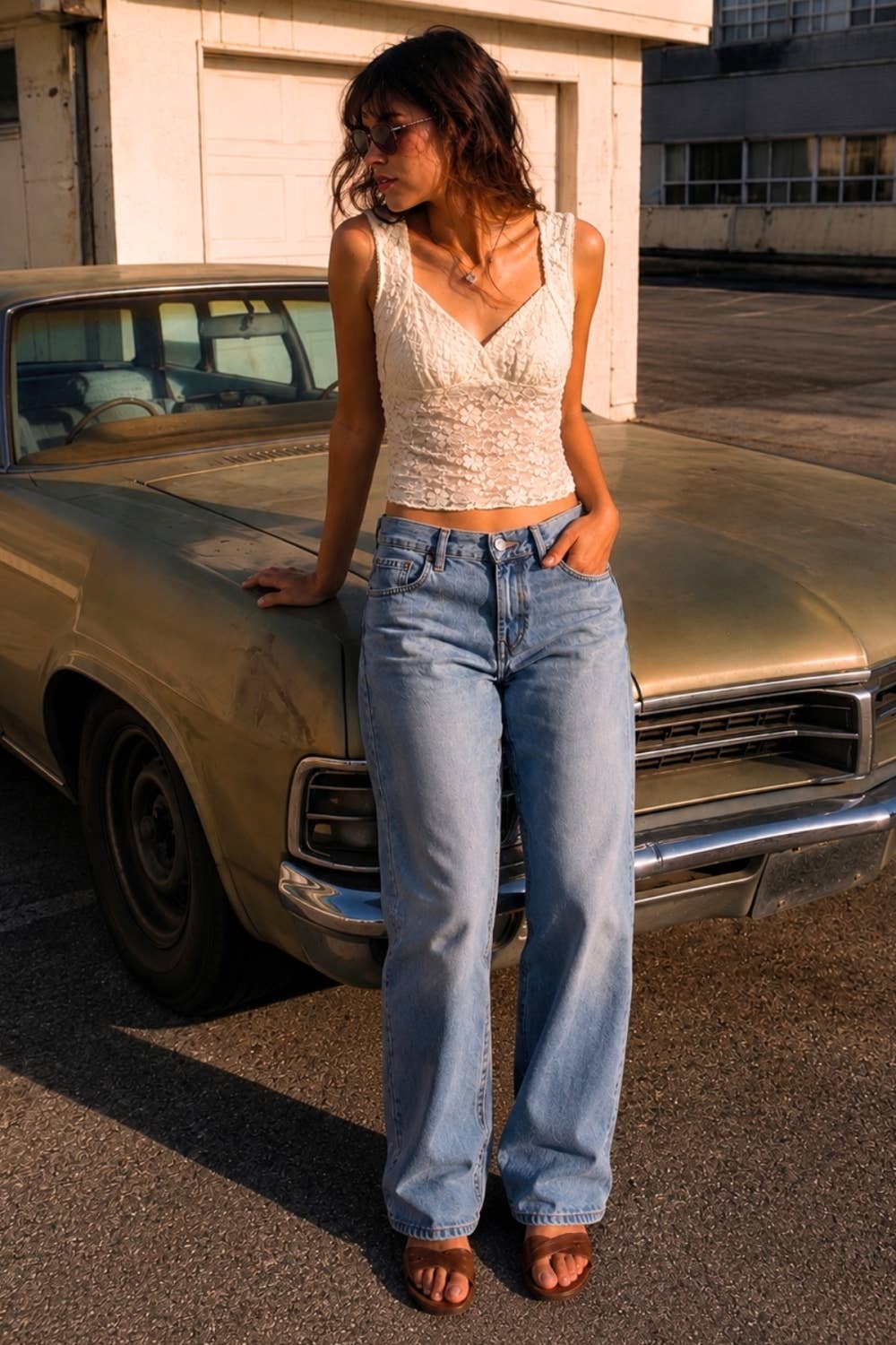 Soft Lace Sleeveless Top: OFF WHITE