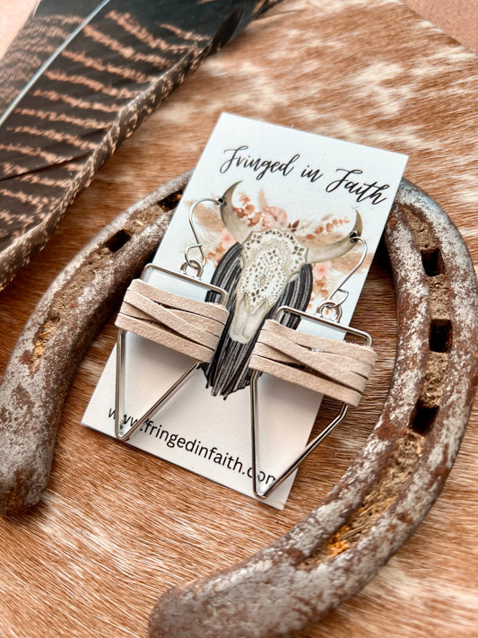 Yellowstone Weaved Arrowhead Hoop | Beige