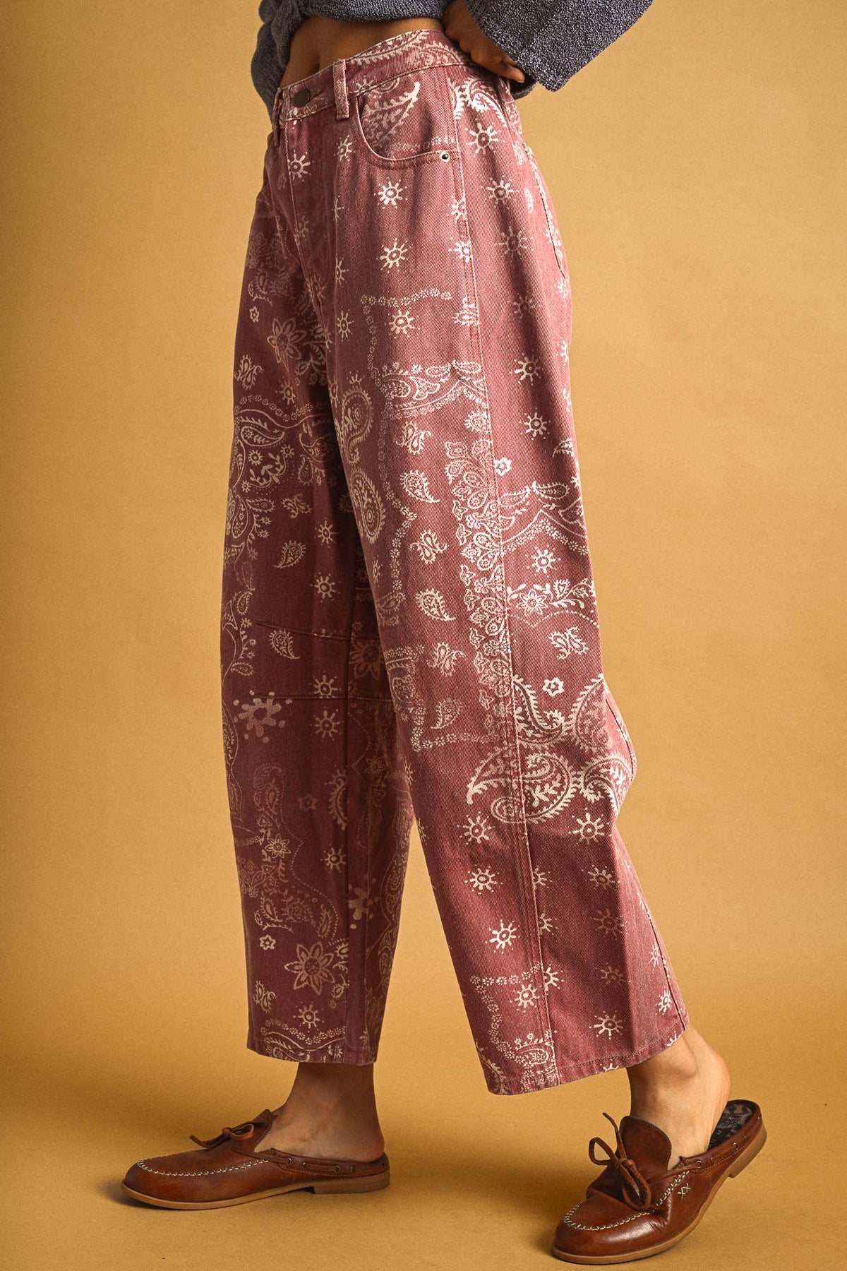 P6317   PAISLEY PRINT WASHED PANTS: BROWN / L