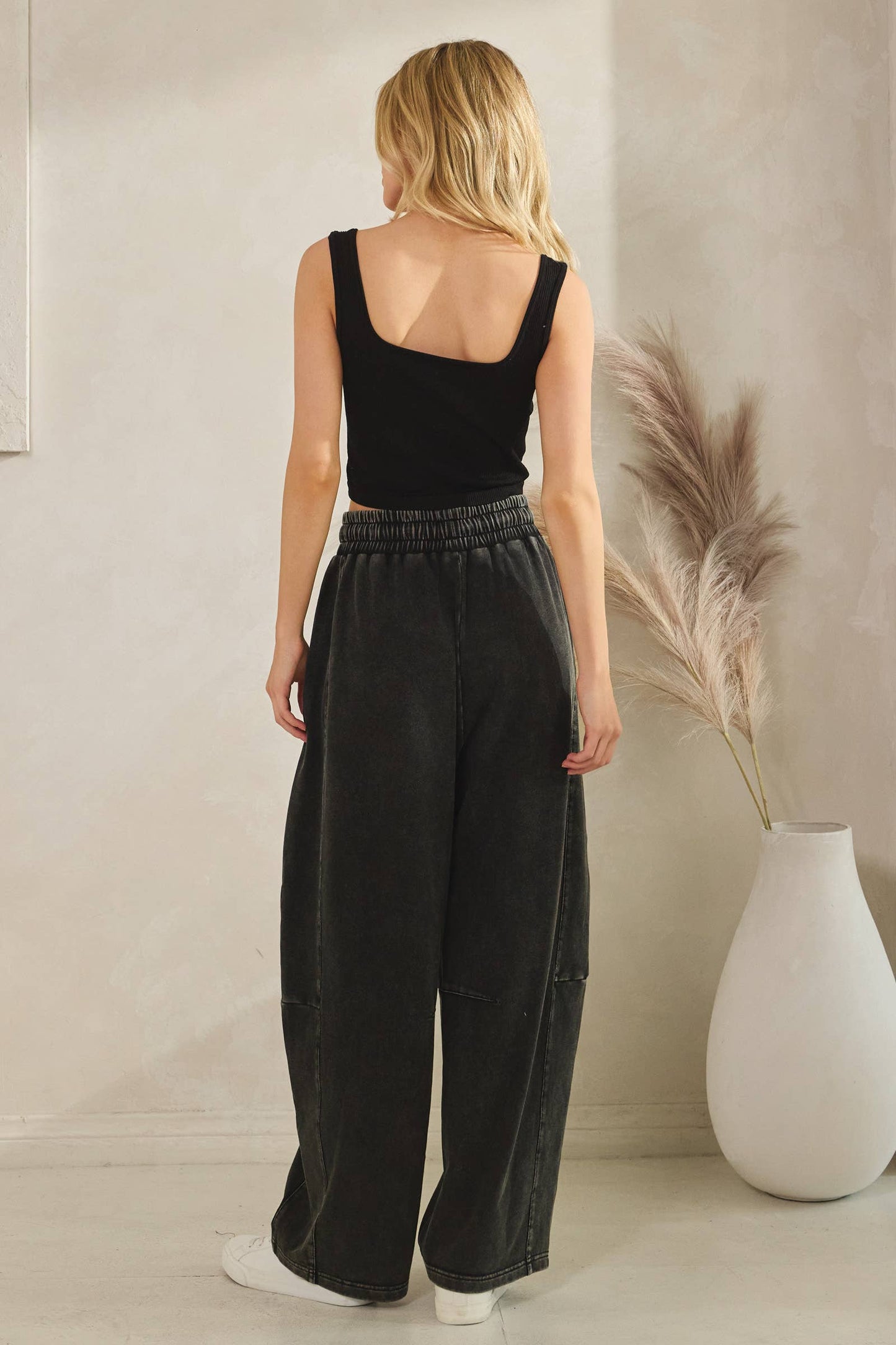 Mineral Washed Terry Barrel Pants: BLACK