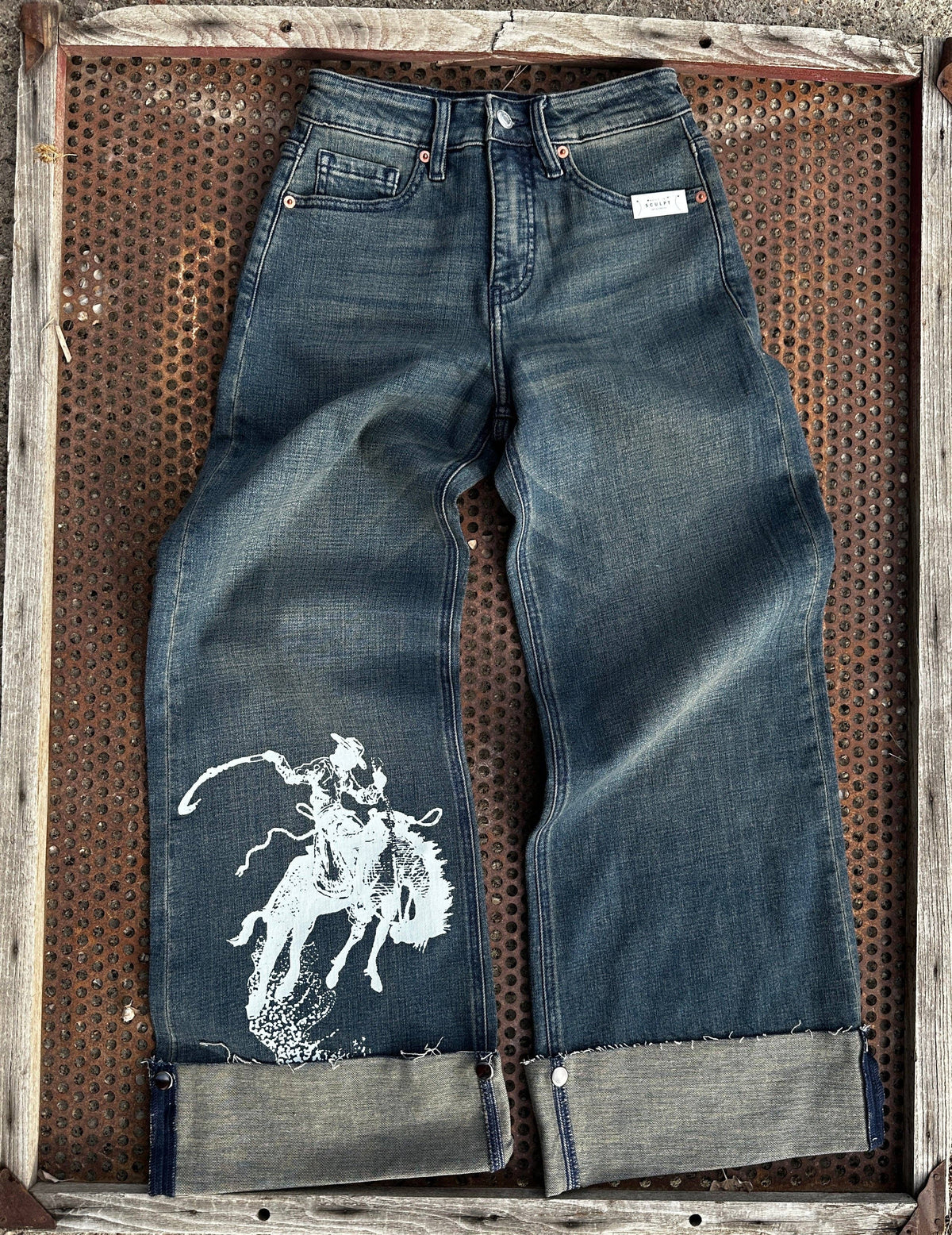 Bronc Cuffed Denim Cropped Jeans: 7